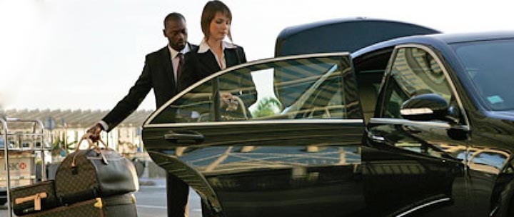 Book private transportation from & to Kigali airport