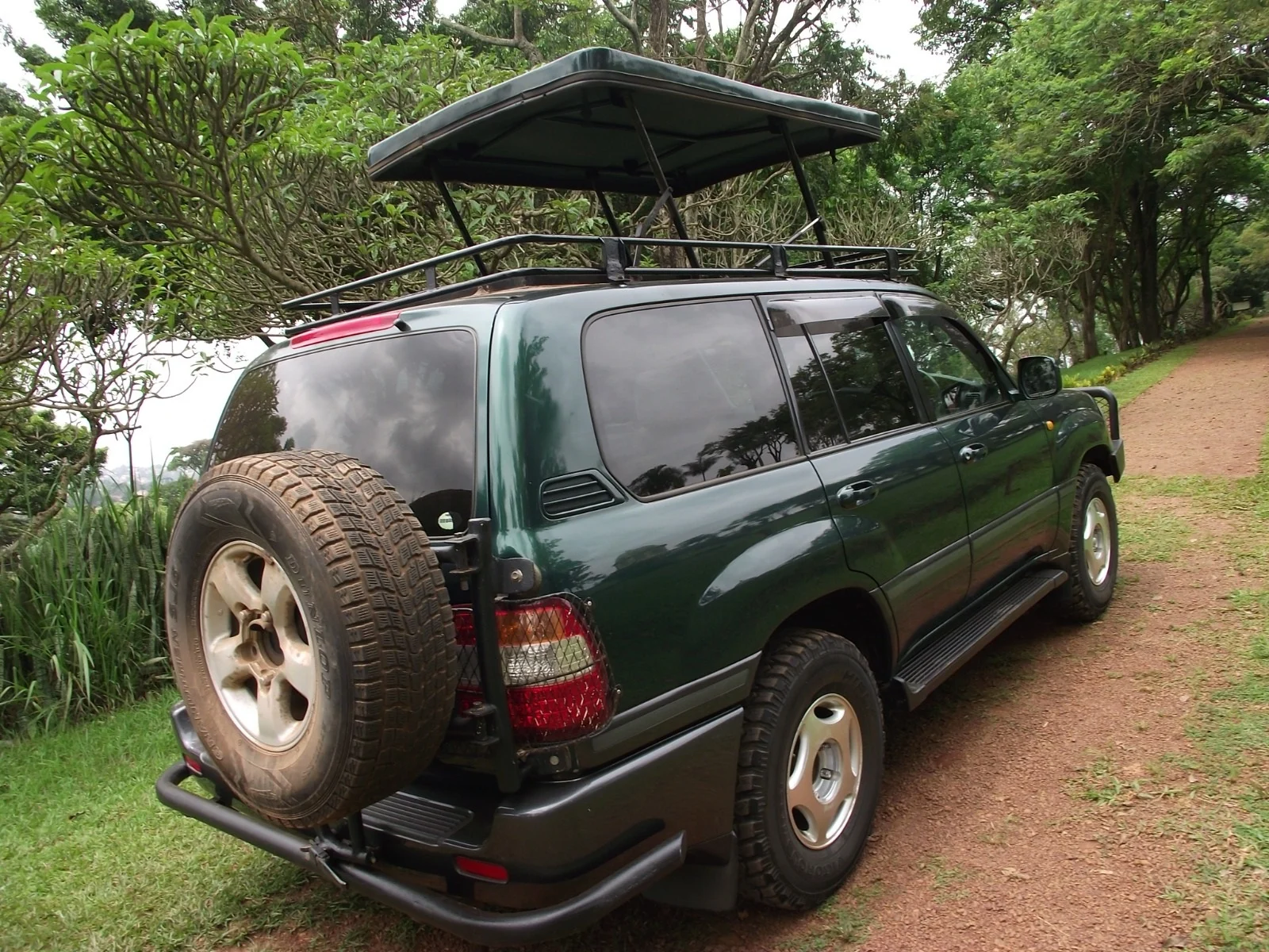 pop-up-roof-rentals-rwanda | Rwanda Car Rental Services pop up roof land cruiser